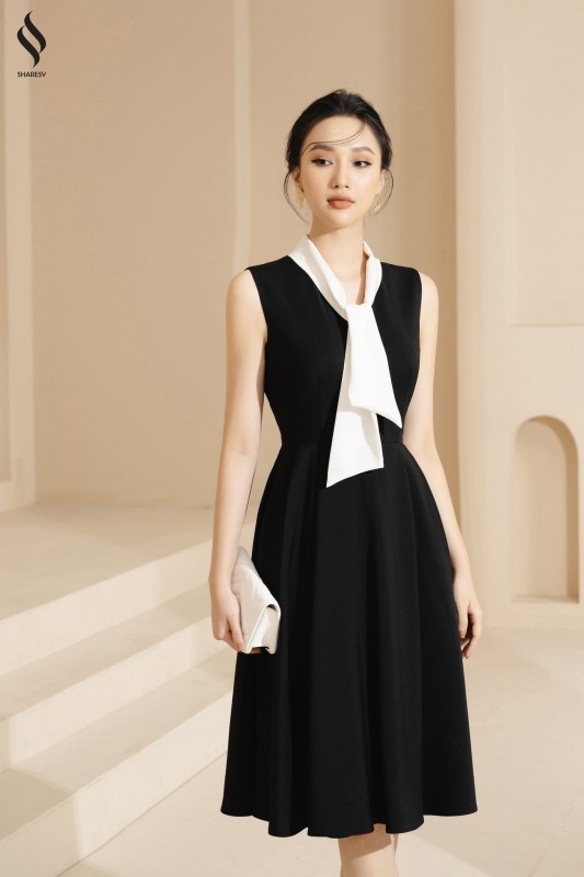 ĐẦM SÁT NÁCH BUỘC CỔ DÁNG XÒE